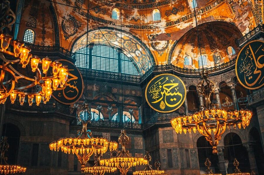 Istanbul: Hagia Sophia Skip-the-Ticket Line & Audio Guide - The dome and the balcony effect: why upper-galleries access matters