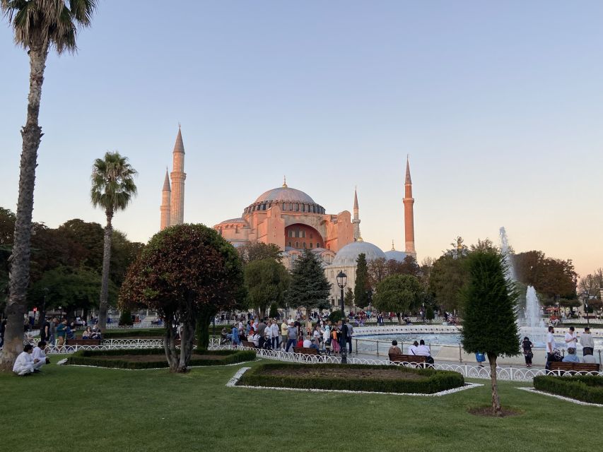 Istanbul: Half-Day Morning Hagia Sophia & Blue Mosque Tour - Should you book this Hagia Sophia and Blue Mosque morning tour?