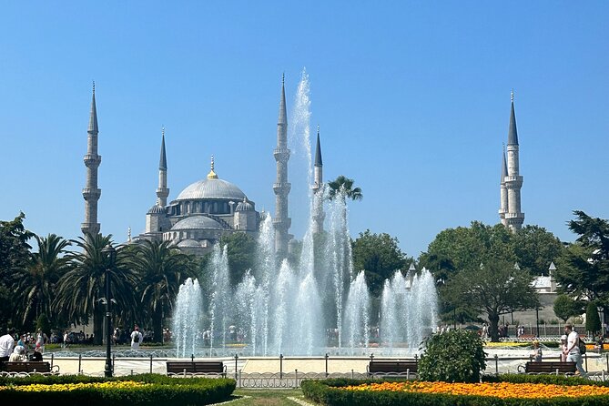 Istanbul Highlights Blue Mosque, Hagia Sophia, Cisterns and More! - Carpet and textiles demo: how to enjoy it without losing the day