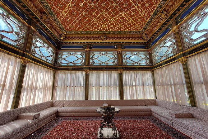 Istanbul Highlights! Blue Mosque, Hagia Sophia, Topkapı and More! - Topkapi Palace and the Harem: included tickets, big time block