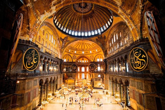 Istanbul Highlights Small-Group Walking Guided Tour - Topkapi Palace grounds: treasury power and Golden Horn views