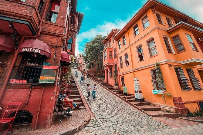 Istanbul in Colors: Balat Tour - When you should slow down (and when not to)