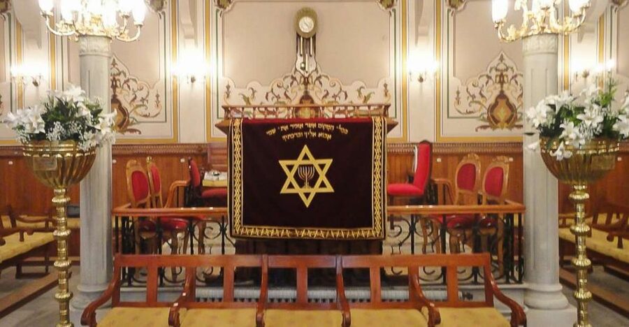 Istanbul: Jewish District 3-Hour Walking Tour - Jewish Quarter to contemporary art: how the route tells one city story