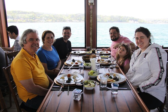 Istanbul Lunch Cruise - Extended Bosphorus Cruise up to the Black Sea - Dolmabahçe and the palace stretch, why it’s a standout