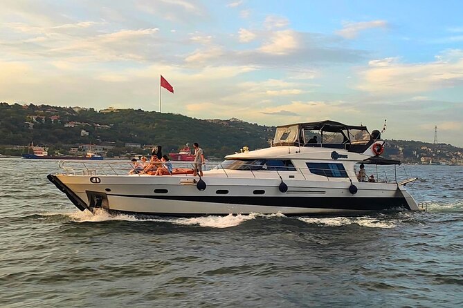 Istanbul: Luxury Private Yacht Cruise on the Bosphorus - Maiden’s Tower and Dolmabahçe Palace: How to Enjoy the Pass-By Views