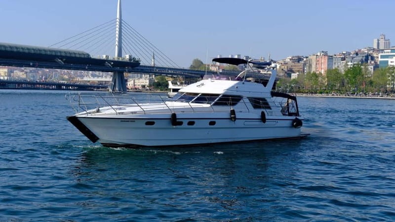 Istanbul: Luxury Yacht on Bosphorus - Key points before you book