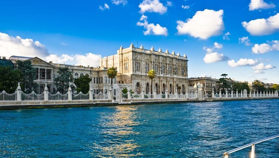 Istanbul: Morning or Sunset Cruise with Guide and Snacks - Rumeli Fortress, Anatolian Fortress, and the Fatih Sultan Mehmet Bridge