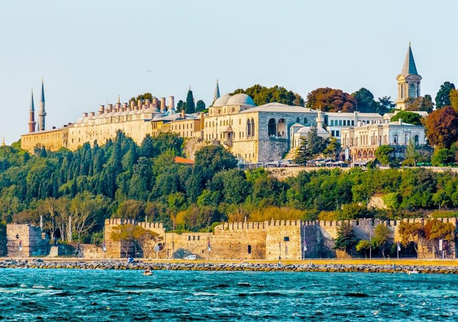Istanbul: Old City Tour and Luxury Sunset Bosphorus Cruise - Kabataș Ferry Terminal to a luxury yacht at sunset