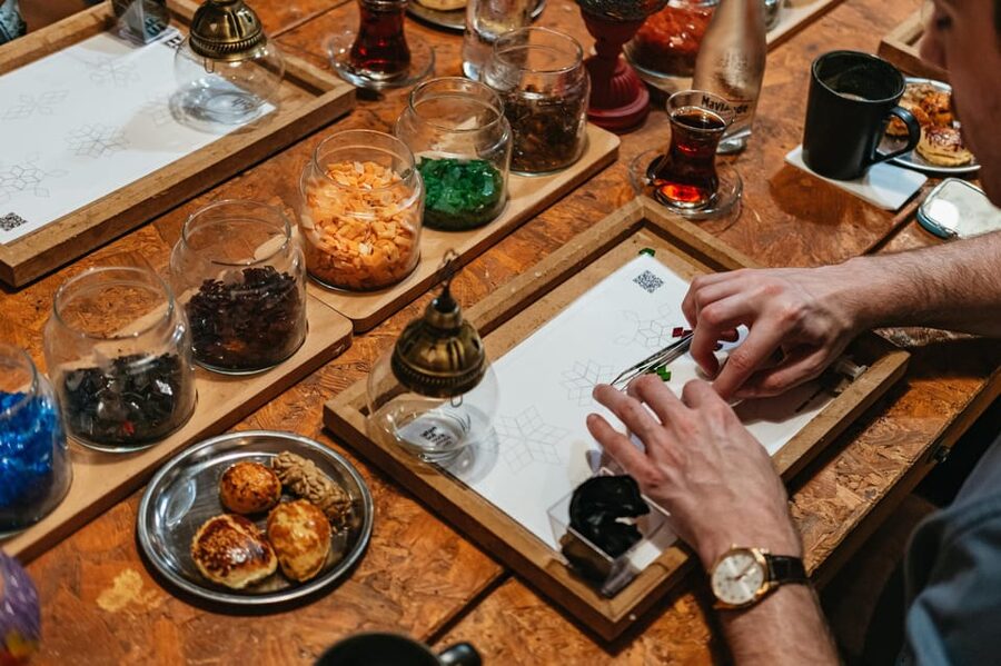 Istanbul:Original Turkish Mosaic Lamp Workshop w/ Snacks - Expert instructors and the “ask me anything” vibe