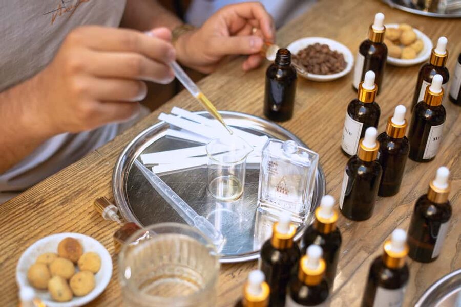 Istanbul: Perfume Workshop at Old Wooden Mansion, 80+ Oils - What Istanbul Adds: A Quick Perfume and Spice Trade Context