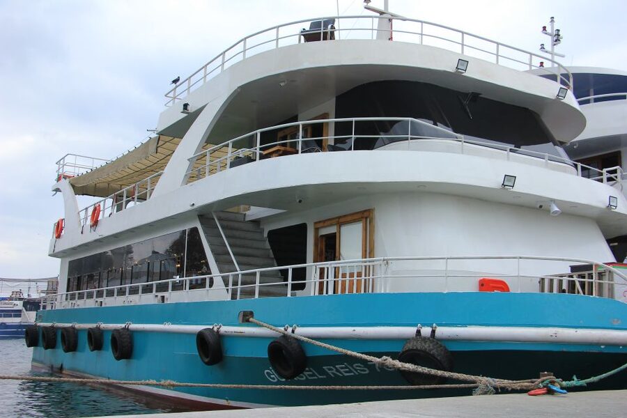Istanbul: Princes' Islands Cruise w/Music, Lunch & Transfer - Lunch onboard: included fuel, plus the drinks reality