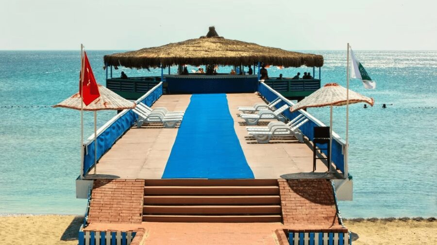Istanbul: Princess Island Swimming Tour and Aquapark - Heybeliada Aquapark: your main block of swim and slides