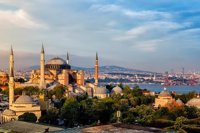 İstanbul Private Arrival Transfer - Your Ride: Private Vehicle, Clean Car, and After-Flight Comfort