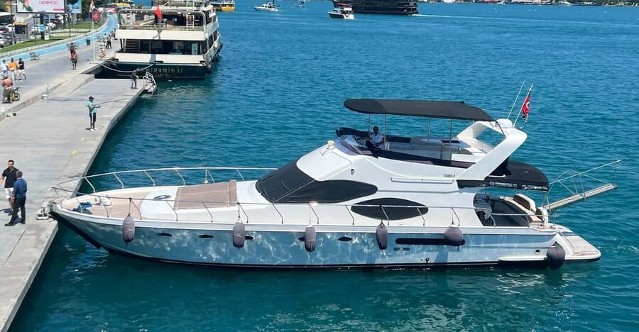 Istanbul: Private Bosphorus Strait Sightseeing Yacht Cruise - Comfort Tips: What to Bring, What to Skip, and Weather Reality