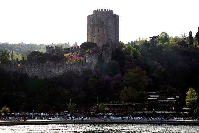 Istanbul Private Luxury Yacht on Bosphorus - On board: restrooms, Wi-Fi, coffee and audio help