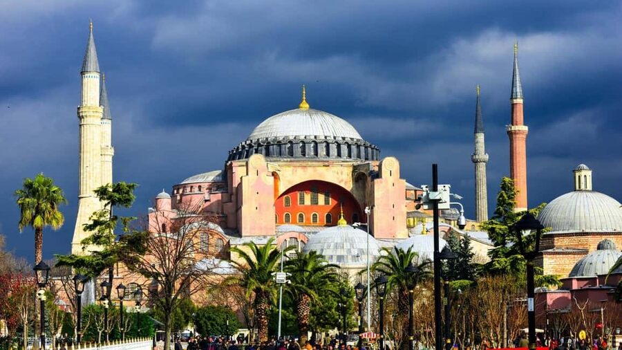 Istanbul: Private Sightseeing Tour in Multiple Languages - Your Day Starts at the German Fountain, Then Gets Real
