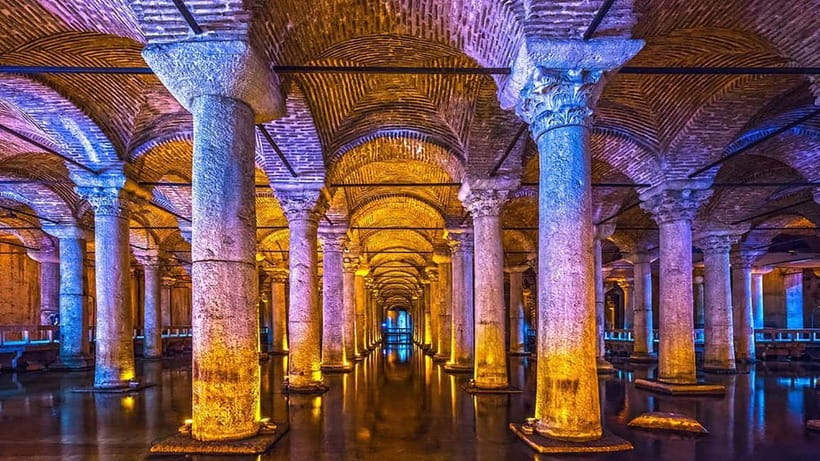 Istanbul: Private Sightseeing Tour in Multiple Languages - Grand Bazaar vs Spice Market: Shopping With a Built-in Game Plan