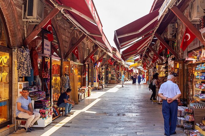 Istanbul private skip Line Tour pick up and tickets included - Hippodrome and Sultanahmet on Foot: The Fast Route Through Constantinople
