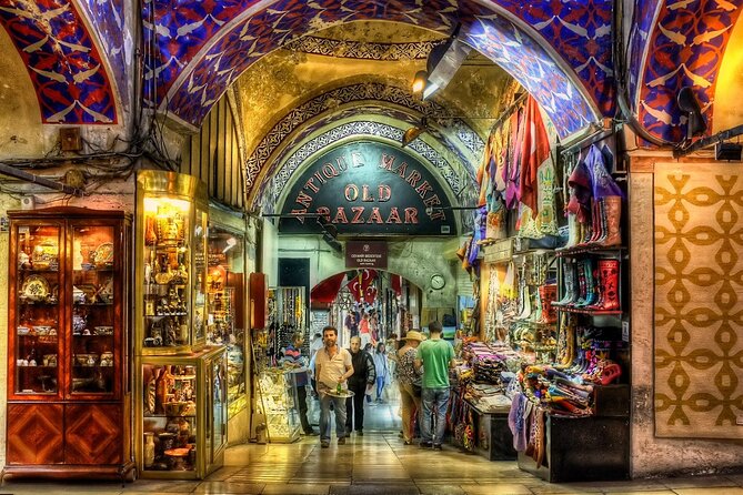 Istanbul private tour with skip line tickets included - Topkapi Palace and the Tuesday Plan B