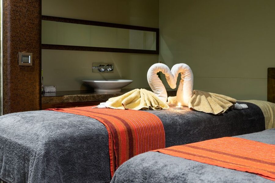 Istanbul: Private Turkish Bath, Massage, and Pool in Taksim - Comfort and Safety Notes: Wet Floors, Lighting, and Health Limits