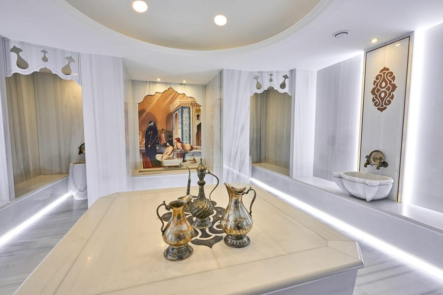Istanbul: Private Turkish Bath, Spa, and Massage in Sisli - Service style and the English-friendly experience