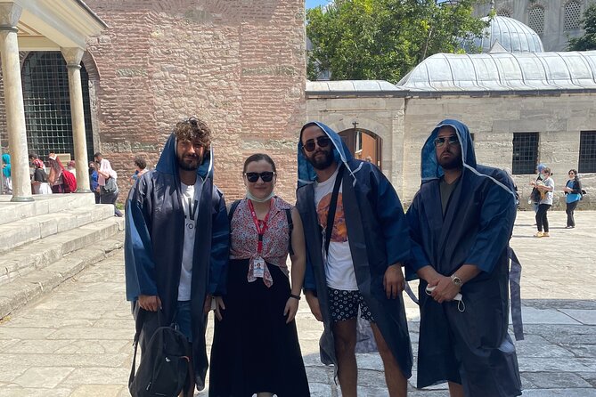 Istanbul Private Walking Highlights Tour - Stop 1: Blue Mosque, 30 minutes of blue-tile wow