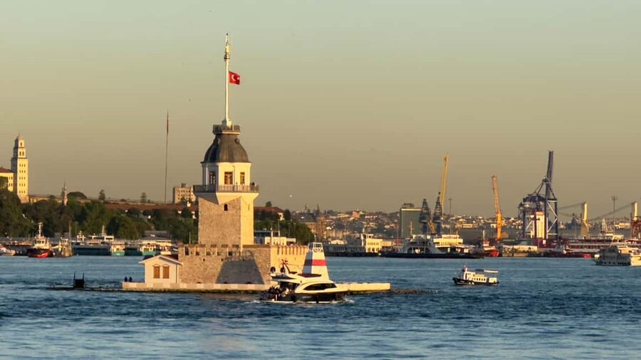 İstanbul: Small-Group Sunset Cruise & Audio Guide w/Snack - The Yacht Setup, Small-Group Pace, and the 9-Language Audio Guide