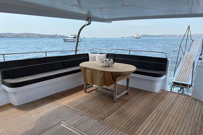 Istanbul: Small-Group Yacht Cruise with Snacks, Sunset or Daytime - Ortaköy, Beşiktaş stadium, and the Bosphorus Bridge moments