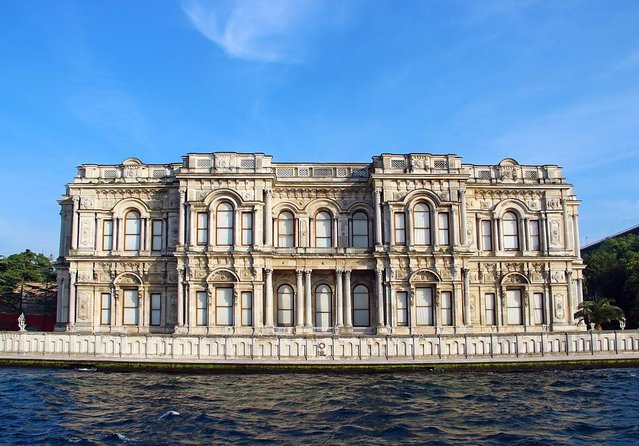 Istanbul Sunset Cruise on Luxury Yacht - Guided Group Cruise - Key moments that make this Bosphorus cruise special