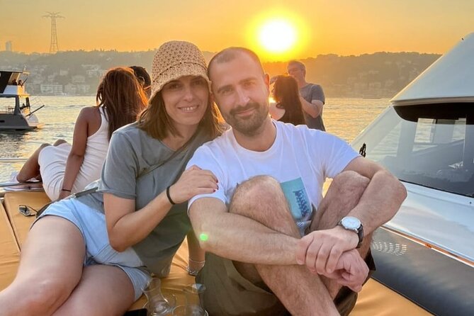 Istanbul Sunset Cruise on Luxury Yacht - Guided Group Cruise - Sunset Bosphorus in a small group: why 40 people matters