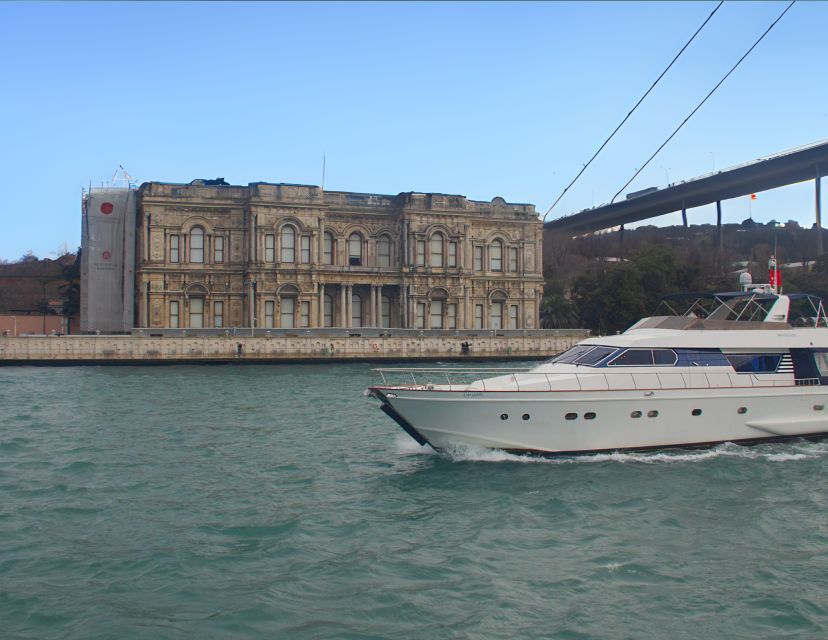 Istanbul: Sunset Yacht Cruise on the Bosphorus with Transfer - How the guide makes sense of the scenery (live commentary plus audio)