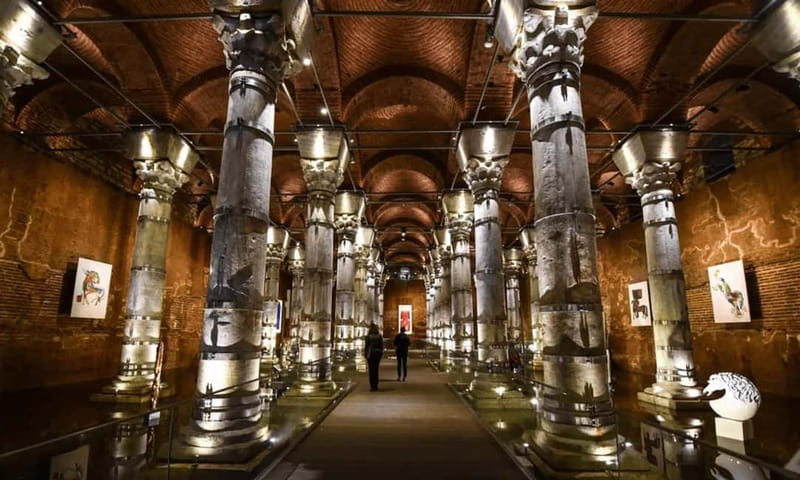 Istanbul: Theodosius Water Cistern Tickets & Audio Guide - Walking into the cistern’s main hall