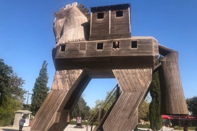 Istanbul to Gallipoli, Canakkale and Troy. 2 Day Tour with Hotel