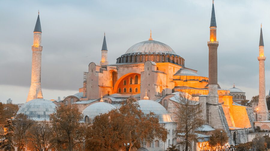 Istanbul: Top Museums Guided Pass - Hagia Sophia: the one building that explains multiple eras