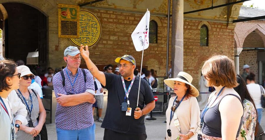 Istanbul: Topkapi, Harem Small Group Guided Tour & Historian - If You Don’t Want to Buy an Entry Ticket Yet, There’s a Free Outdoor Option