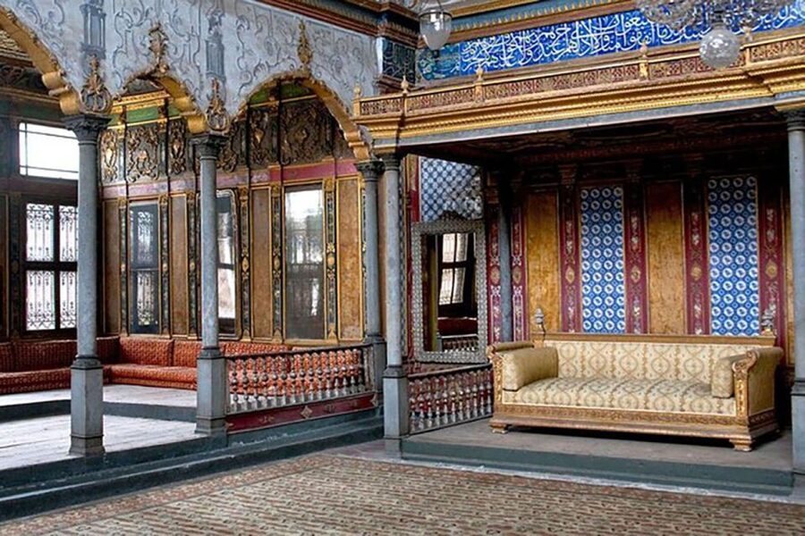Istanbul: Topkapi Palace & Harem Express Highlight Tour - After the guide: how to use your extra time wisely