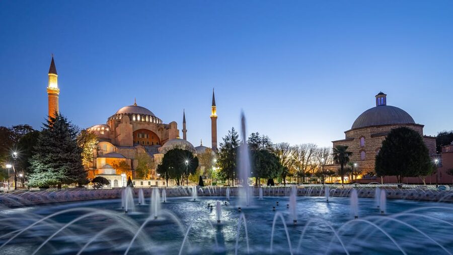 Istanbul: Tour of Hagia Sophia and Blue Mosque By Night - Who should book this tour, and who might prefer something else
