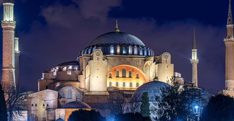 Istanbul: Tour of Hagia Sophia and Blue Mosque By Night - Why this Istanbul night route feels calmer (and more worthwhile)