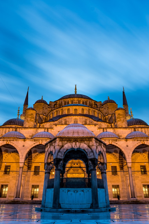 Istanbul: Tour of Hagia Sophia and Blue Mosque By Night - Itinerary walkthrough, in plain terms (and what each hour means)