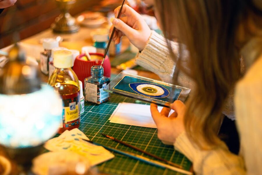 Istanbul: Traditional Stained Glass Painting Workshop - Key things to know before you go