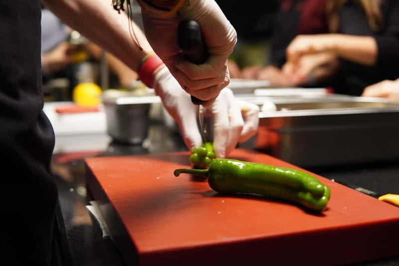 Istanbul: Turkish Cooking Class with a Professional Chef - Should You Book This Istanbul Turkish Cooking Class?