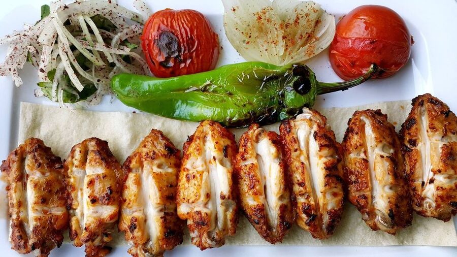Istanbul: Turkish Food Tour in Kadikoy Across the Bosphorus - Pace and Portions: Bring Your Appetite, Then Control It