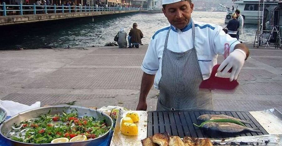 Istanbul: Turkish Food Tour in Kadikoy Across the Bosphorus - The 20-Minute Bosphorus Ferry Crossing (And Why It Works)