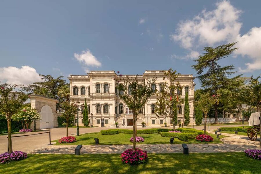 Istanbul: Yildiz Palace & Museum Skip the Ticket Line Entry - The self-guided palace route: rooms, decor, and where to pace yourself