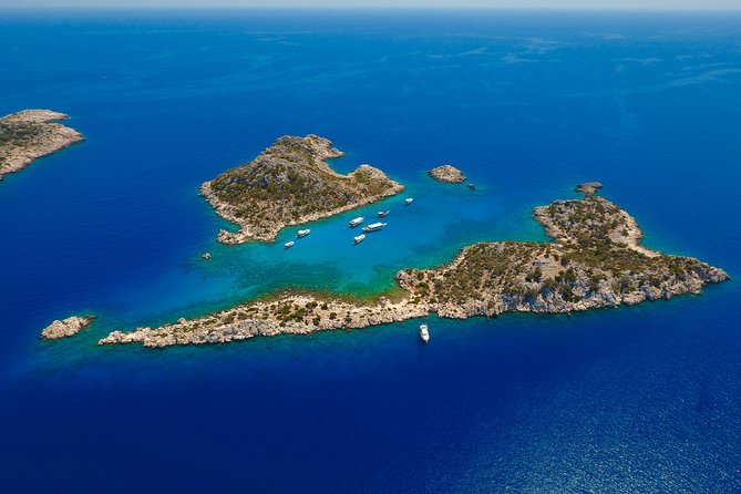 Kas: Kekova Island Sunken City & Historical Sites Boat Tour - The boat setup: spacious deck time, clean facilities, and a real rinse-off plan