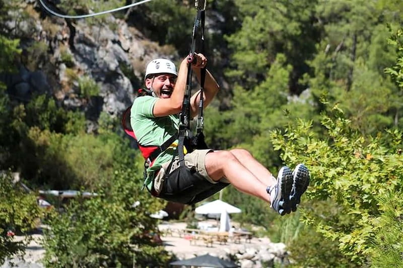 Kemer: Party Bus to Goynuk Canyon with Entrance Ticket - Who this Kemer canyon trip is best for