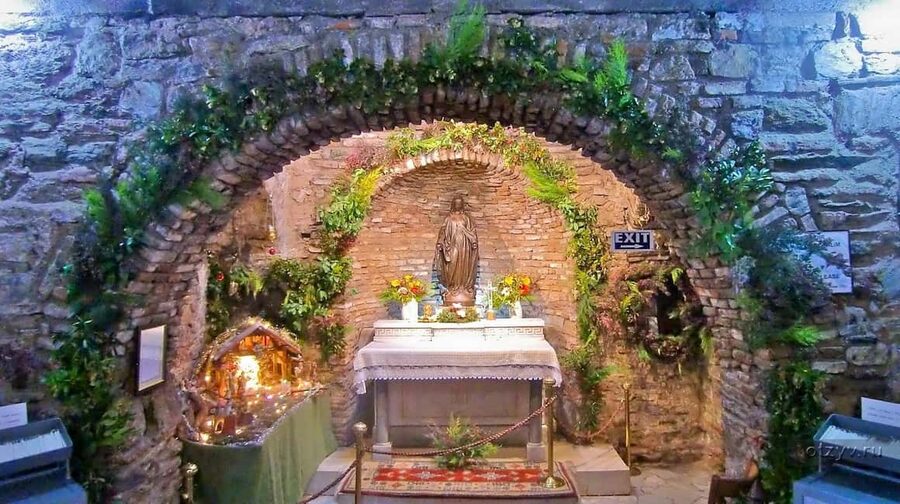 Kusadasi: Ephesus and Virgin Mary Tour for Cruise Guests - Lunch and Turkish handicrafts, with a heads-up on sales stops