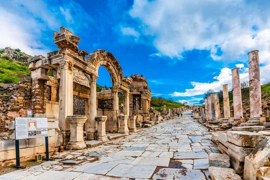 Kusadasi: Ephesus Private Tour for Cruise Guests - Temple of Artemis: A Seven Wonders Stop With Time to Look, Not Rush