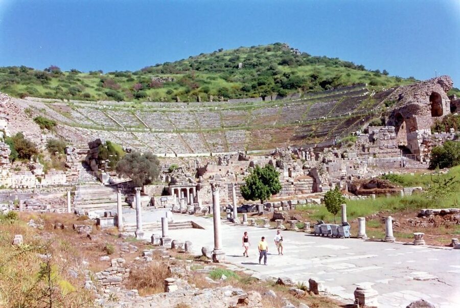 Kusadasi: Ephesus Small Group Tour - Ephesus Walking Tour: Odeon, Baths, Library, and the Grand Theater