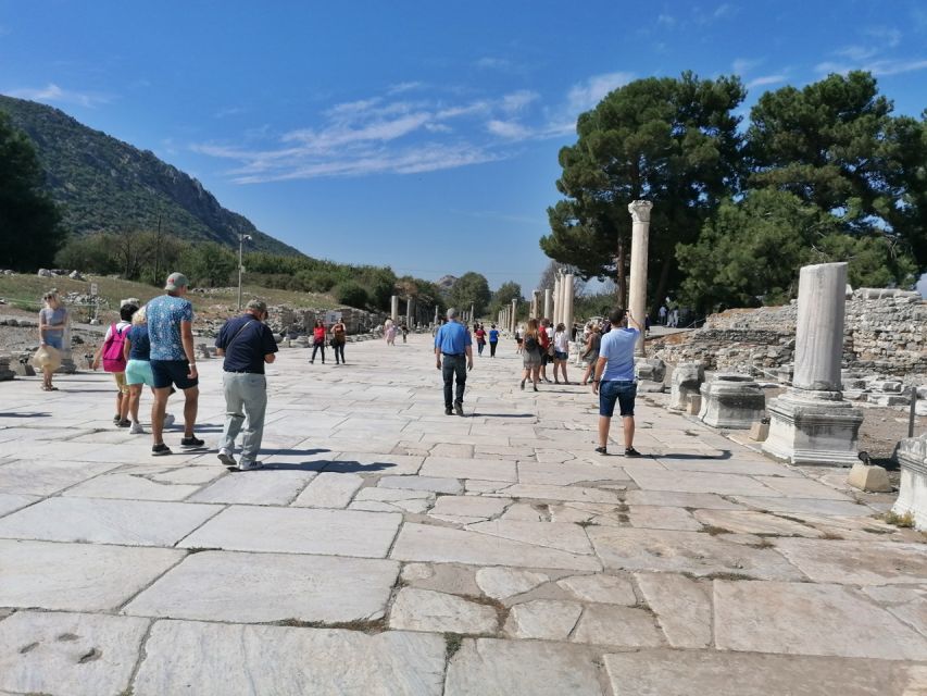 Kusadasi: Ephesus Small Group Tour - Pickup and Getting Oriented in Kusadasi or Selcuk